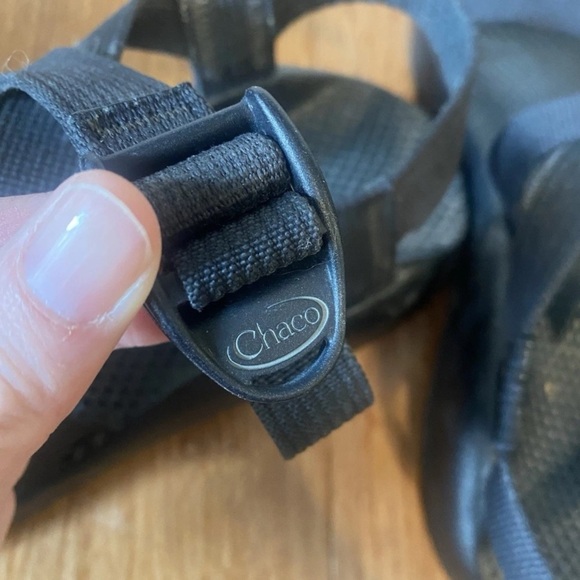 Chaco women Size 9 Sandals Black Outdoor Hiking Vibram - Picture 5 of 8